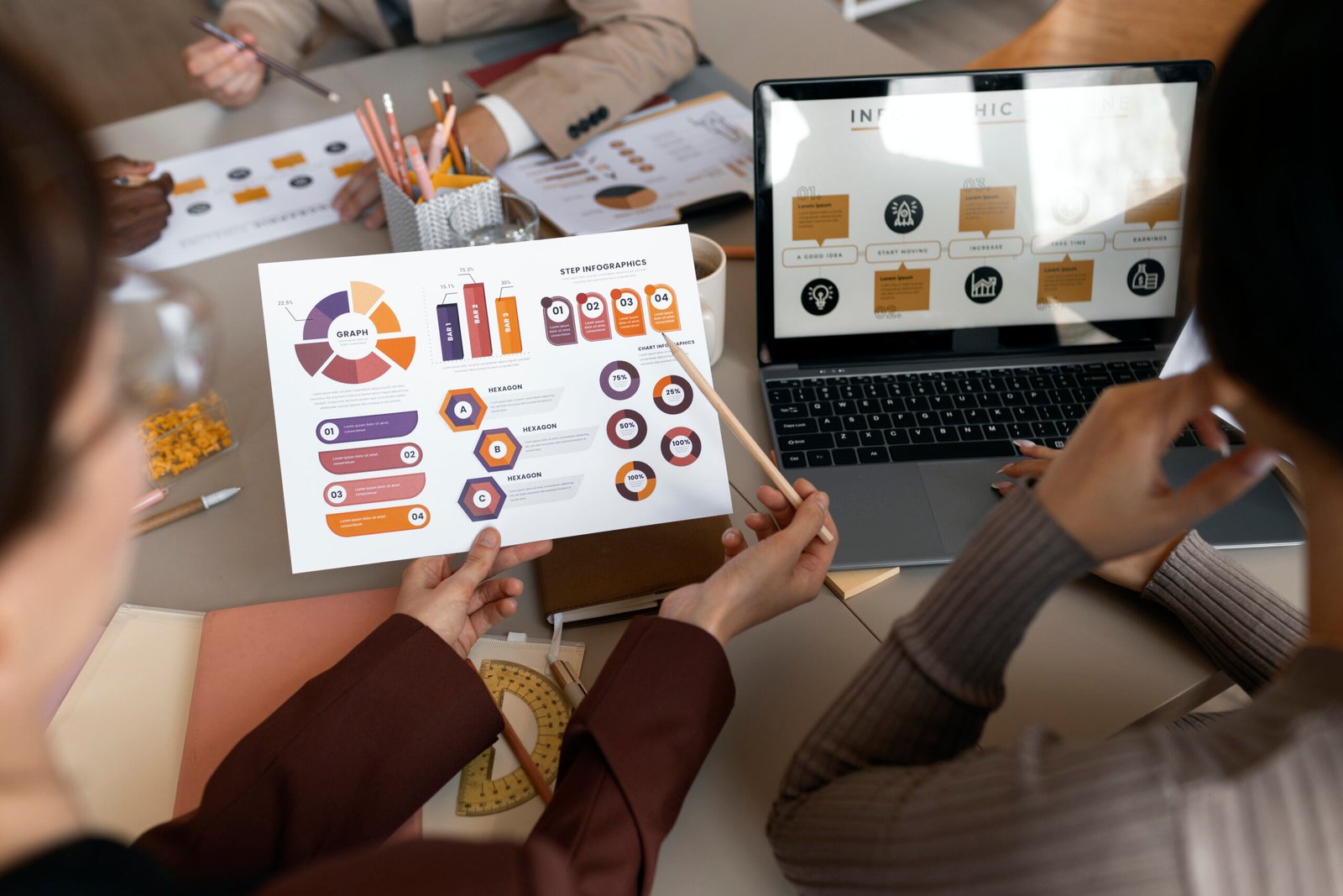 We develop data‑driven marketing strategies encompassing social media, content marketing and email campaigns to attract customers and drive growth.